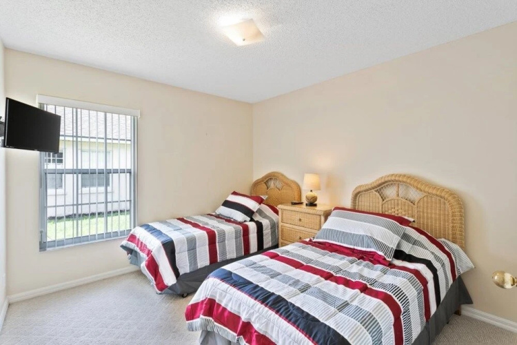4BR Pool Home Rolling Hills by SHV-7979