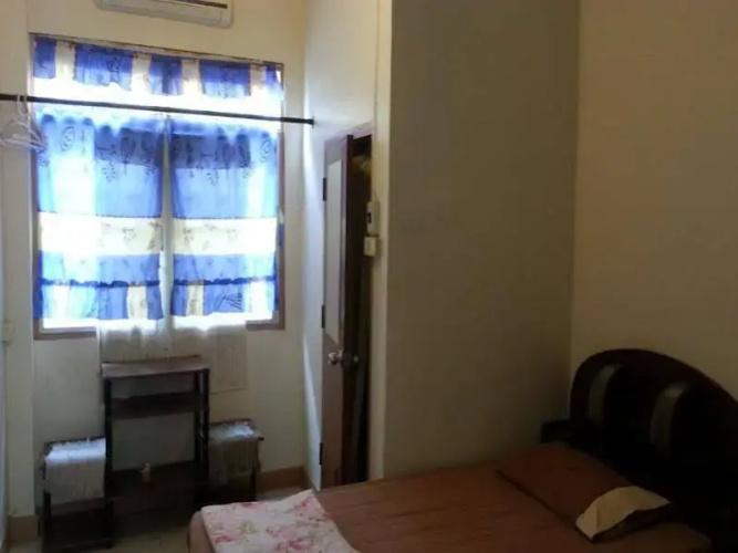 Lek Guesthouse