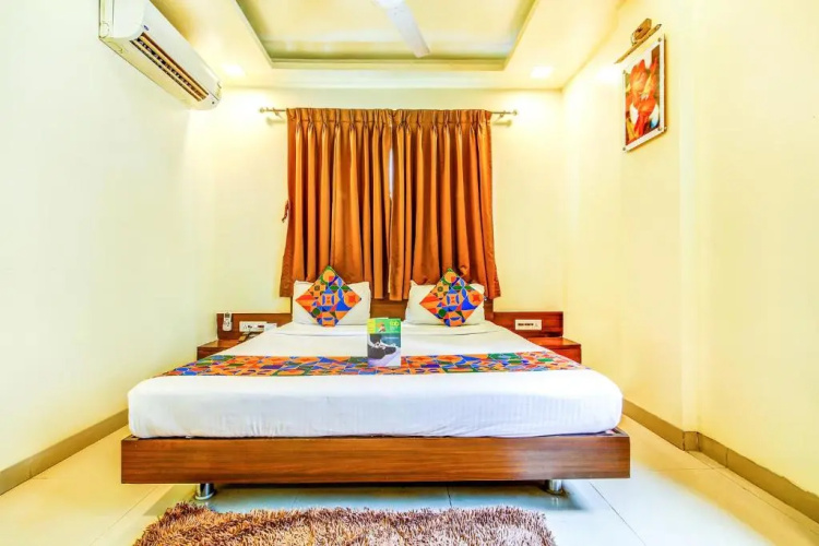 Fabhotel Ranjanas