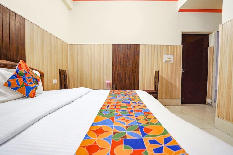OYO 116 Hotel Raja Palace