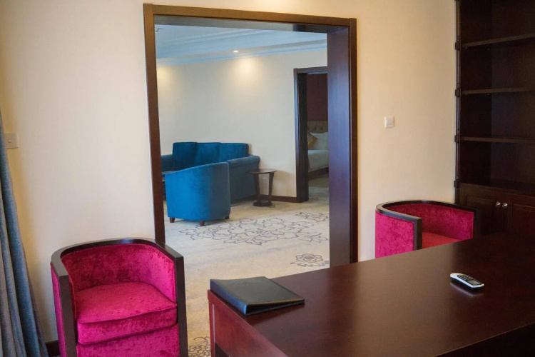 Bintumani Hotel