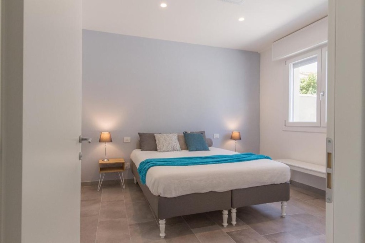 2 Bedrooms Villa