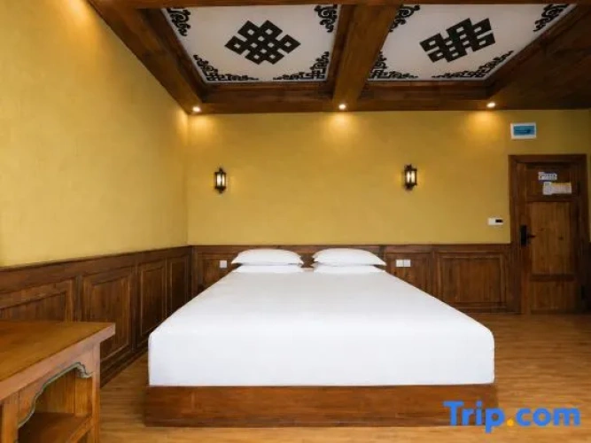 Standard Double room with mountain view