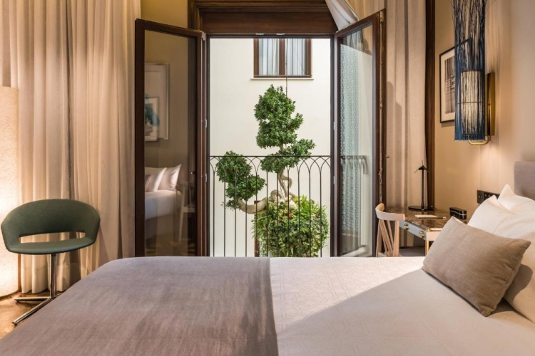 Standard Patio Double room