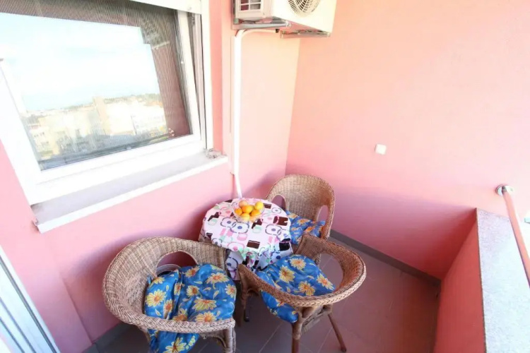Apartment Mladen