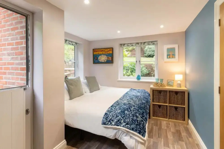 Host Stay Clearmount Cottage