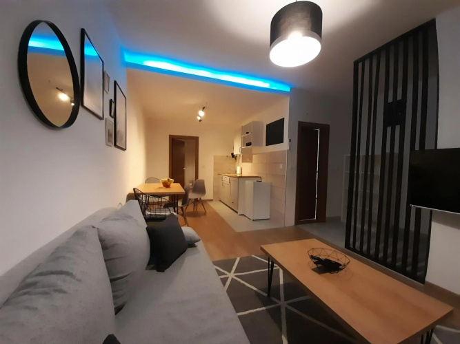 Apartment 12-09