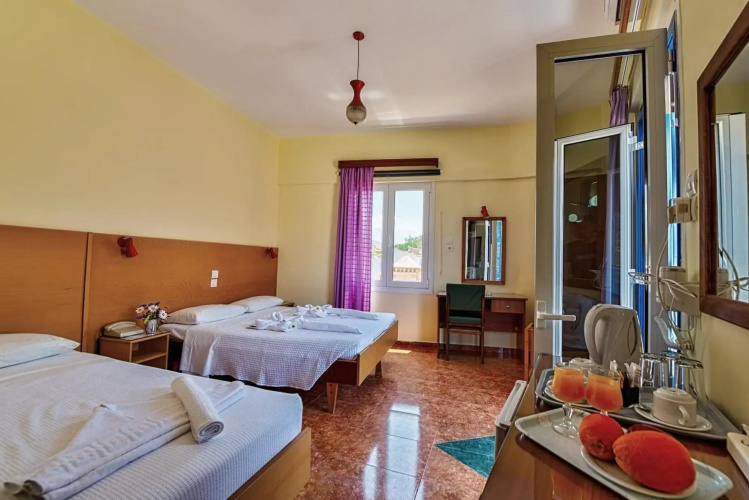 Lucia Hotel