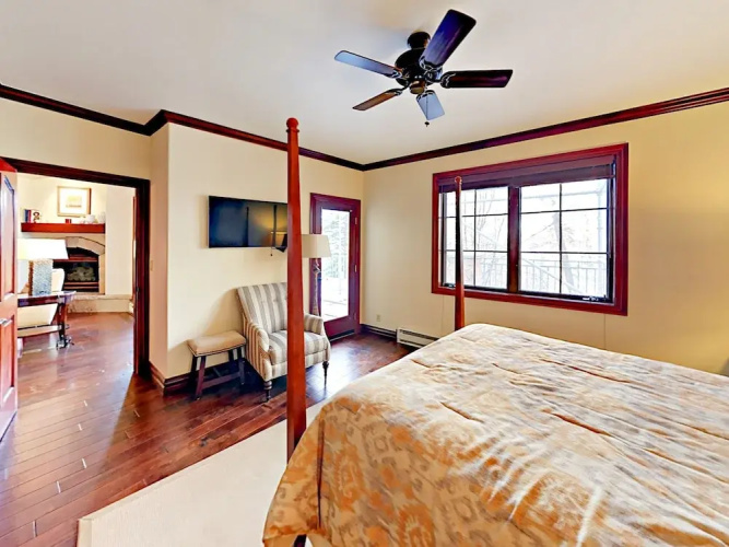 31 Avondale #105 - 3 Br Condo