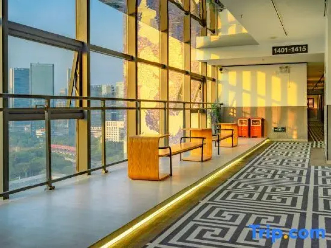 CityFront Horizon Hotel