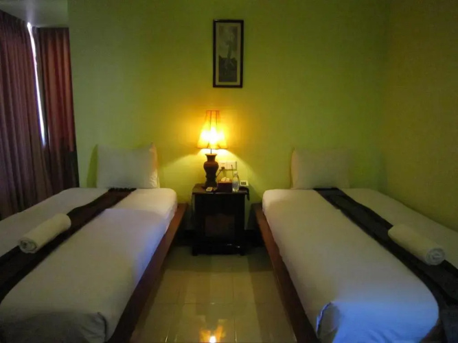 Star Wood Inn