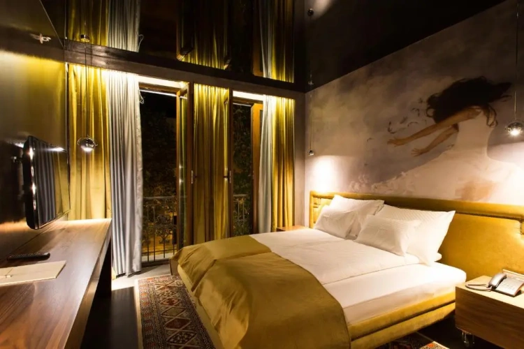 Standard Double room with view