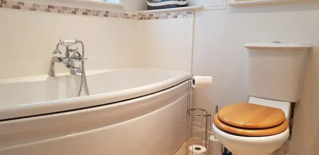 Quiet Modern 2 bed 2 bath with elevator