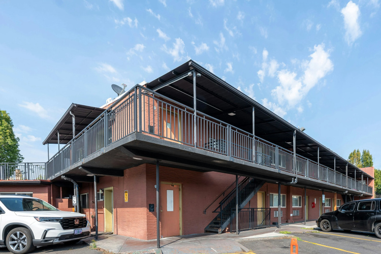 Banfield Studios By Oyo Portland Or - Happy Valley, OR