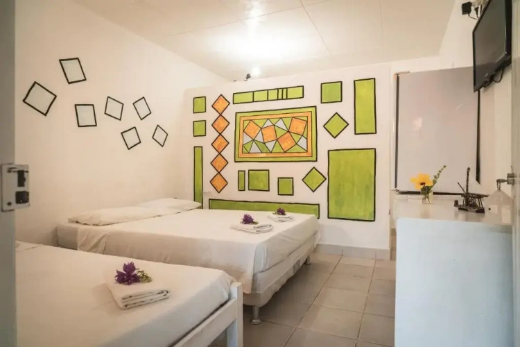 Standard Triple room