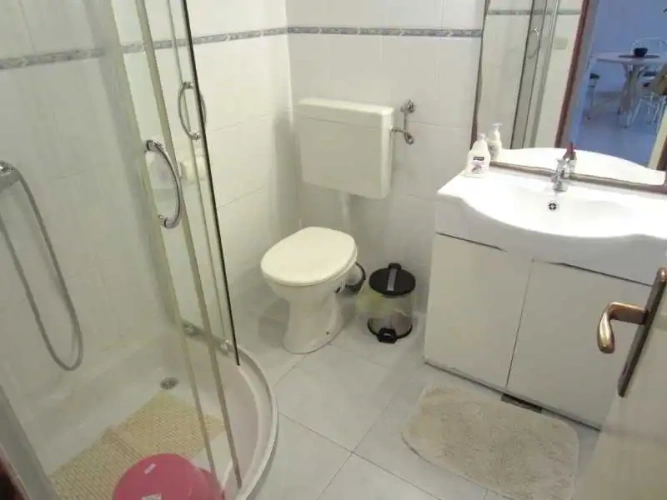 1 Bedroom Quadruple Apartment with balcony