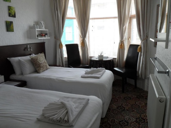 Deluxe Twin room