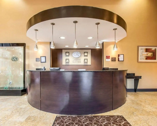 Comfort Suites