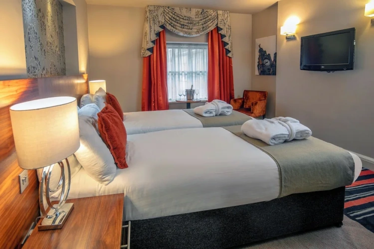 Guest rooms