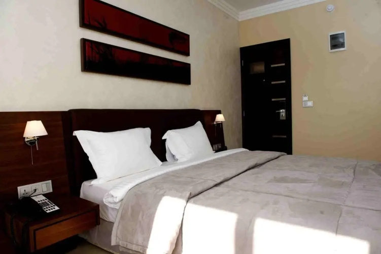 The Avenue Suites