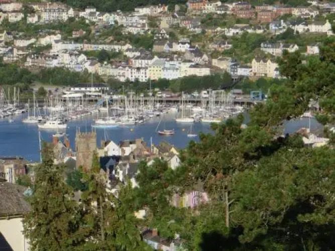 Appletree Court House Over view