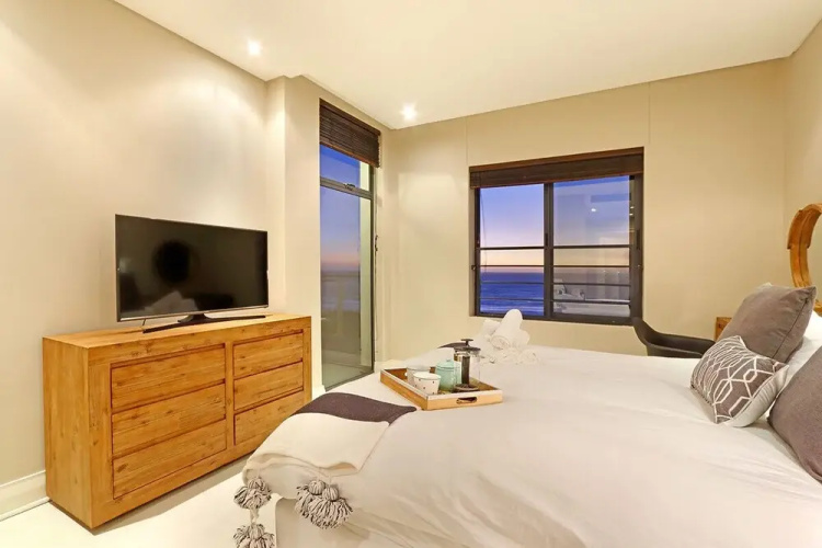 Eden on the Bay 277