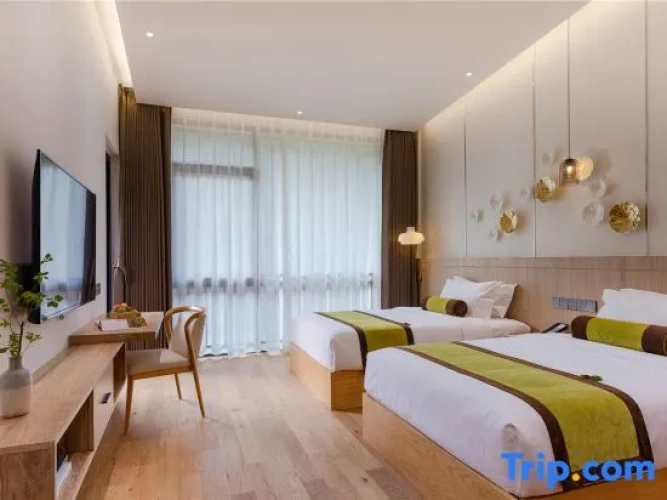Standard Quadruple room with balcony