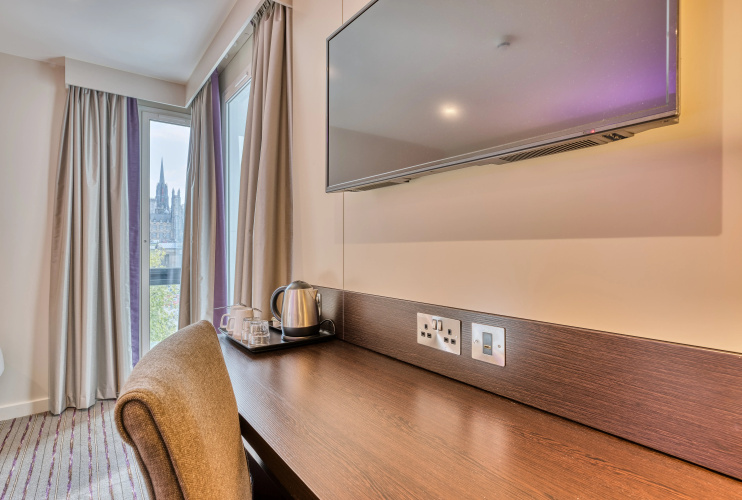 Premier Inn Edinburgh Cc Waverley
