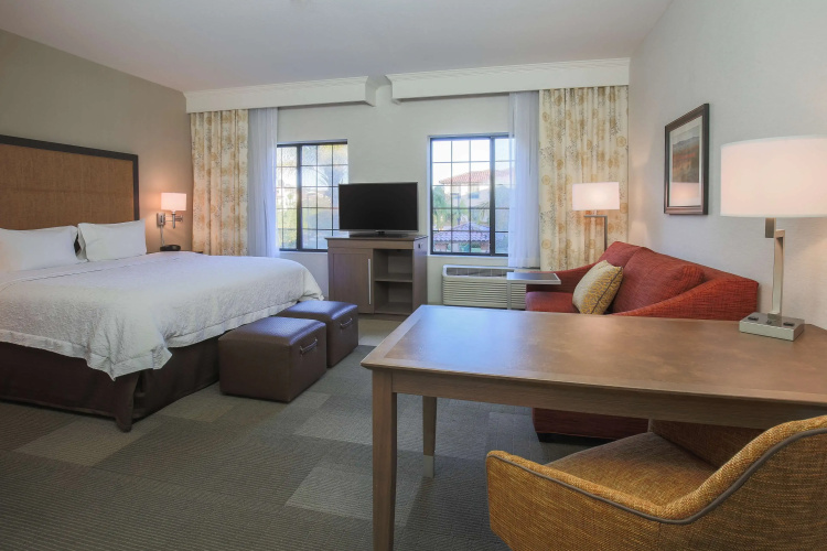 Hampton Inn And Suites Camarillo