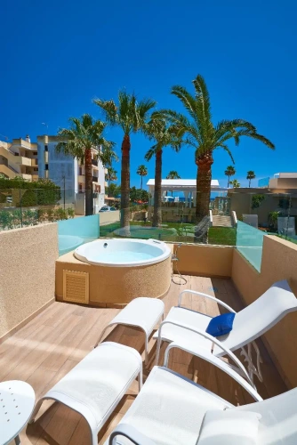 Superior Double room with balcony