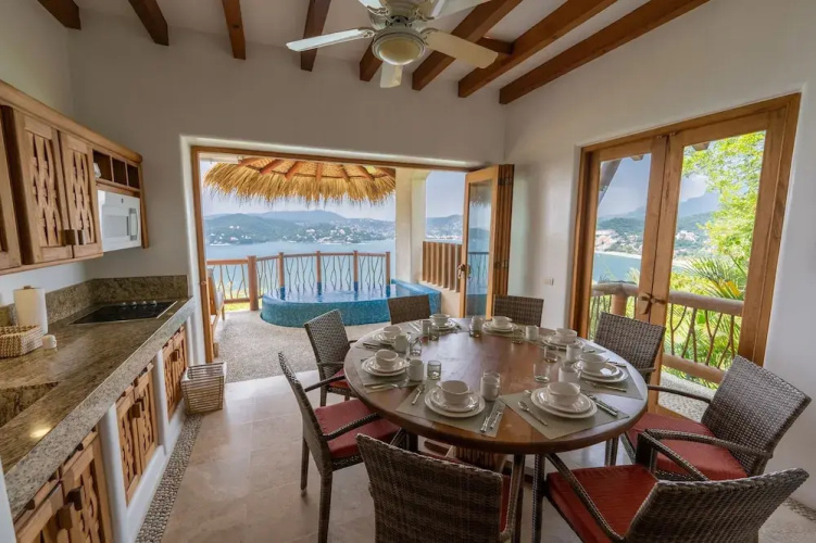 Pacifica Grand