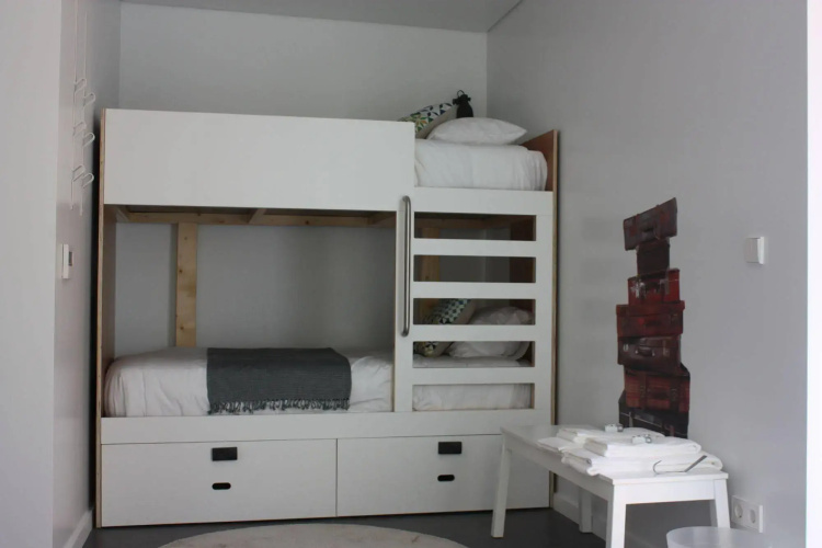 Moon Hill Hostel