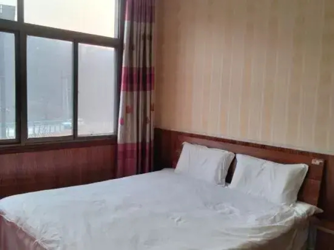 Jingji Private House Cai B&B