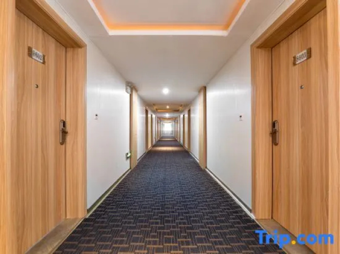 Friendly Hotel (Shaoguan Nanhua Temple)