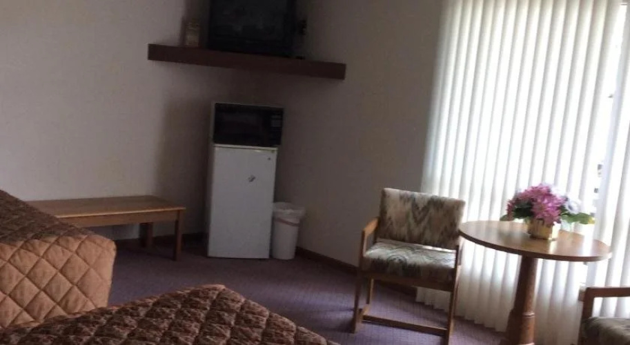 Spring Hill Motel