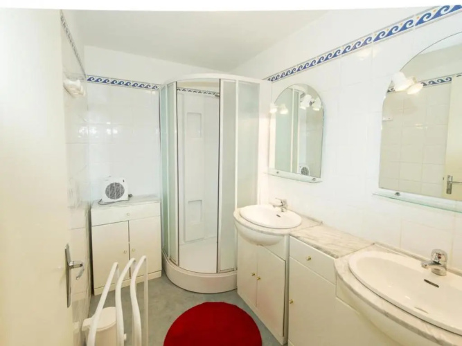 Gîte Châtel-Montagne, 3 pièces, 4 personnes - FR-1-489-47