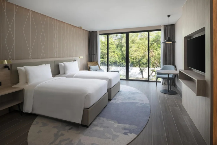 Radisson Blu Resort, Phuket Mai Khao Beach