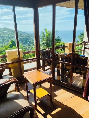 1 Bedroom Grand Double room with partial ocean view