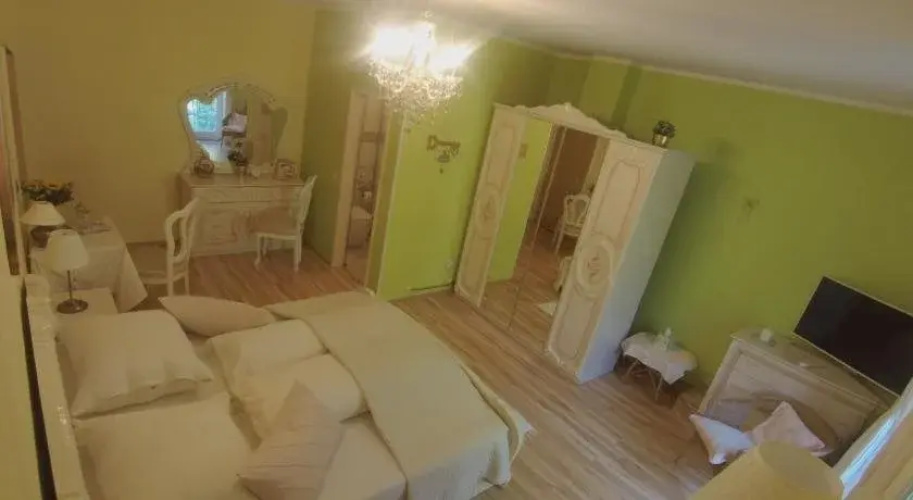 Hotel Mayerling Adults only