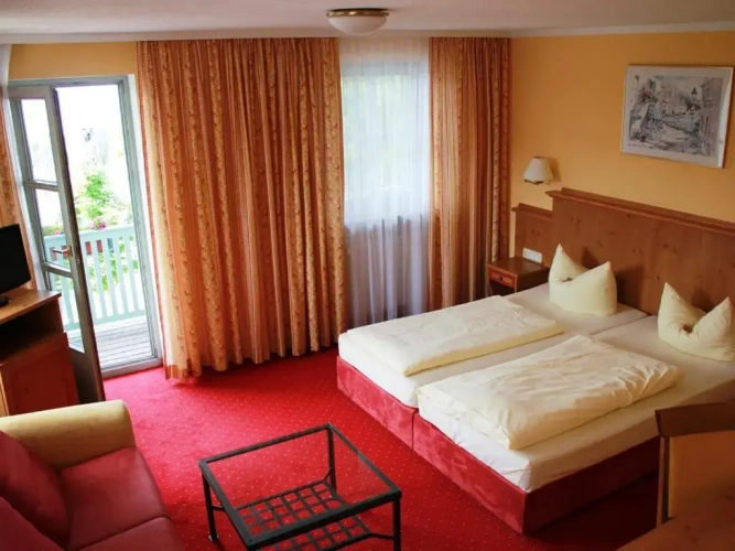 Standard Double room with lake view