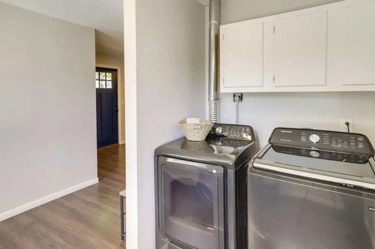 3 Bedrooms Cottage