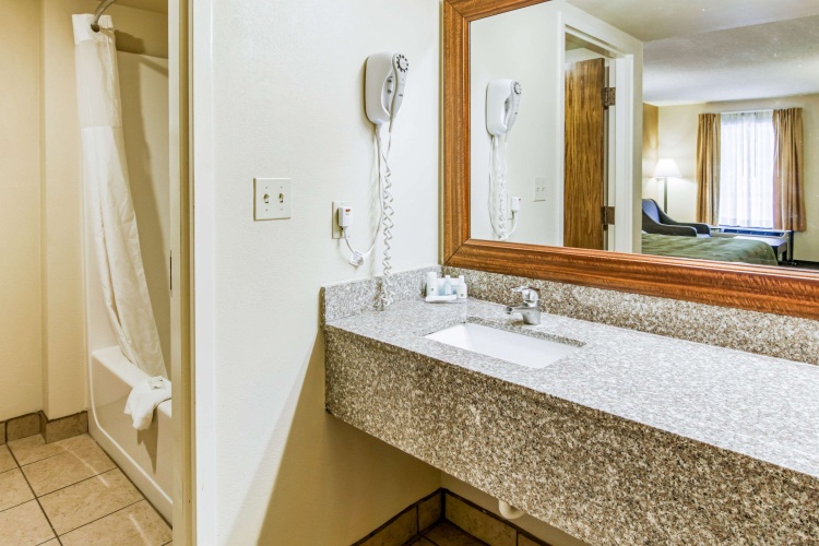 Quality Inn Stone Mountain photo 9