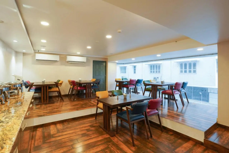Uptown Hotel