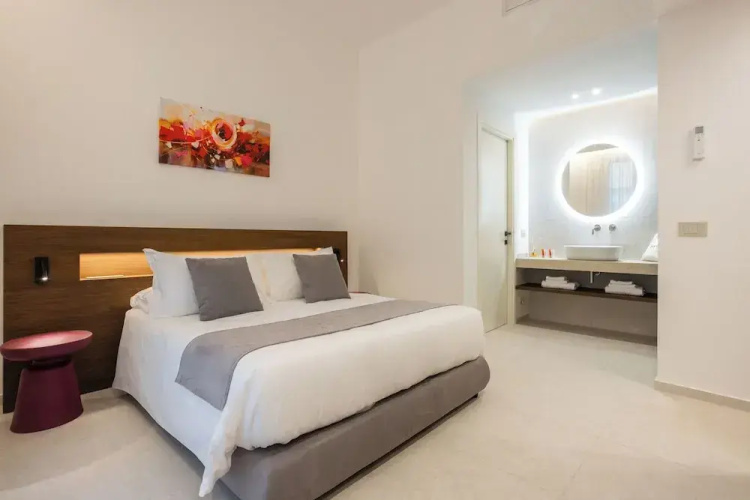 Nora's Suites