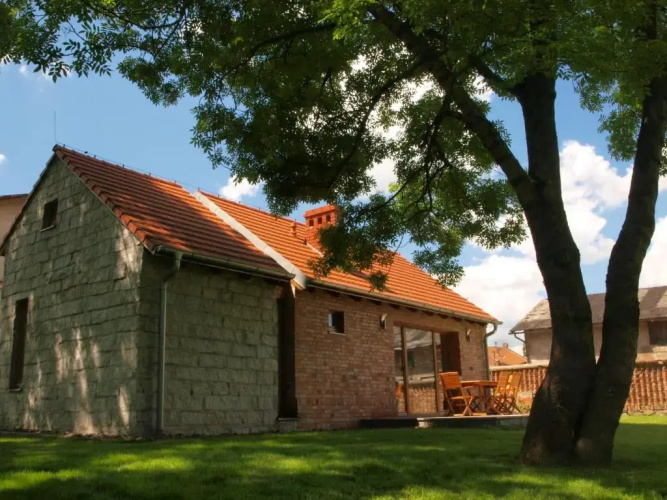 Lake House