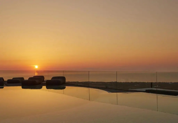 Hotiday Santorini Oia