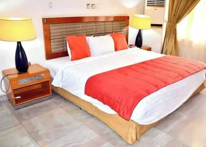 Hillview Apartments