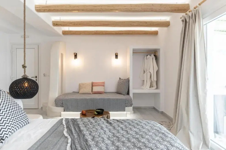 Fanis Hotel