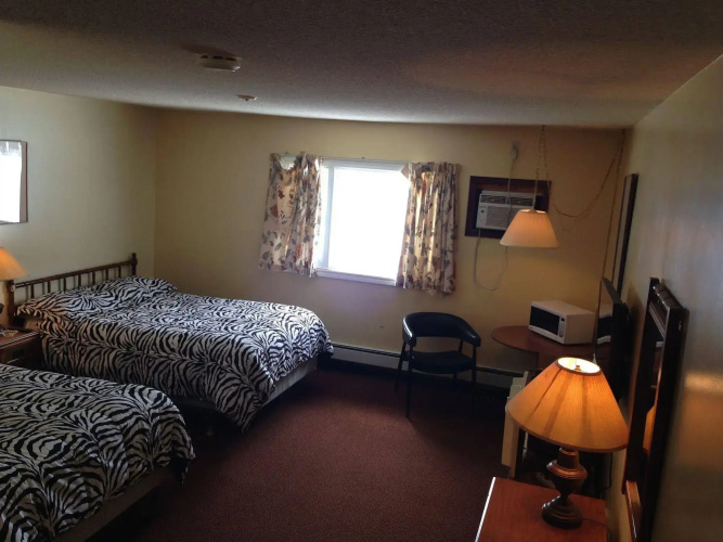 Englehart Inn