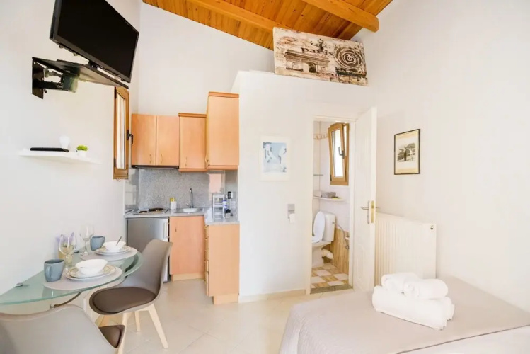 Stavros Kallia Apartment With sea View